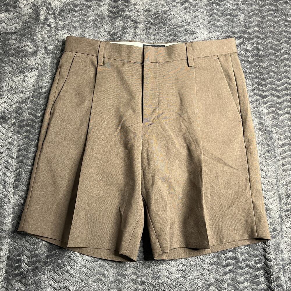 Jack & Jones loose fit pleated tailored shorts in brown Size M